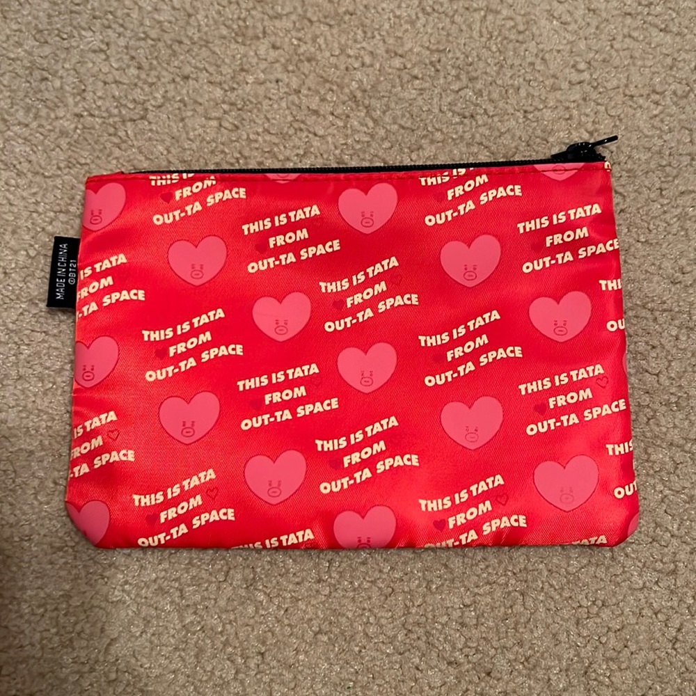 BT21 TATA POUCH